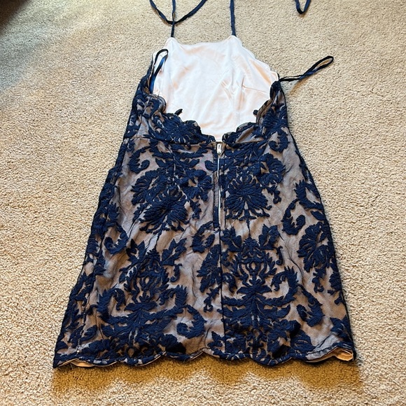 Homecoming dress - Picture 2 of 5